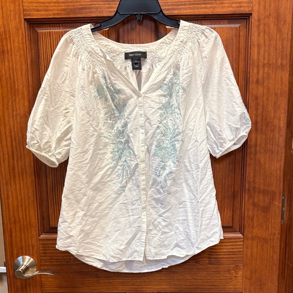 Karen Kane Tops - Karen Kane White and Blue Embroidered Blouse